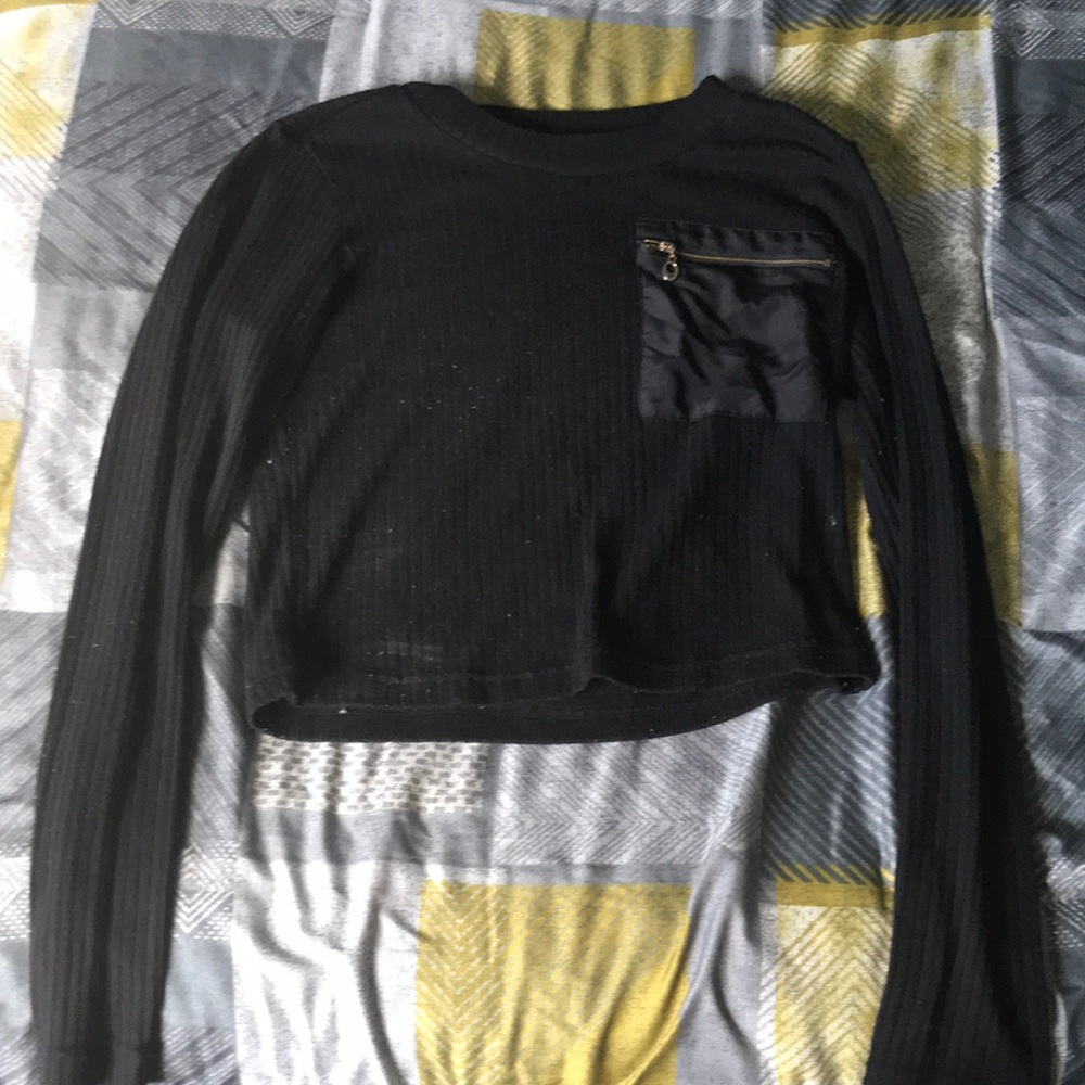 Black crop top with zipper